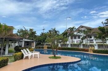 Baan Sanuan Resort,,3 star