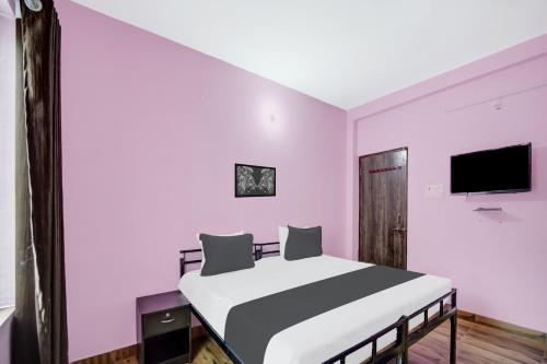 Hotel O Hill View Inn,,3 star