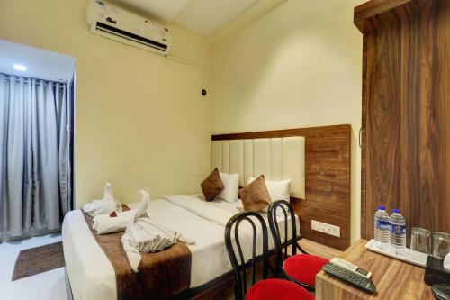 Hotel New Parimeet Residency,,3 star