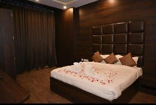 The Royal Park Siwan,,3 star