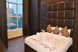 The Royal Park Siwan,,3 star