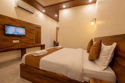 hotel relax inn ganga rishikesh