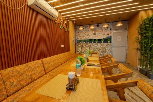hotel relax inn ganga rishikesh