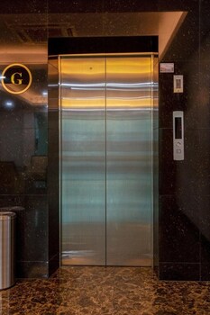 De Swift Hotel,,2 star