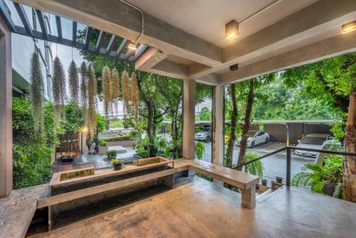 shin muffin abac bangna