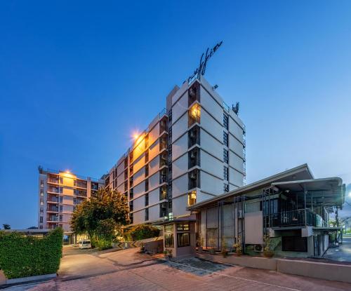 Shin Muffin Abac Bangna ,,3 star