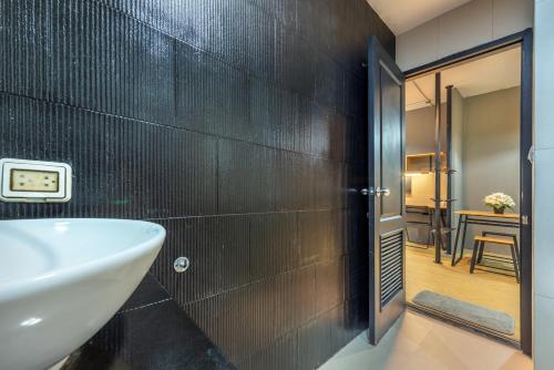 shin muffin abac bangna