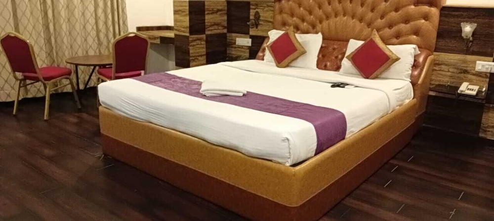 white ridge hotel banjara hills