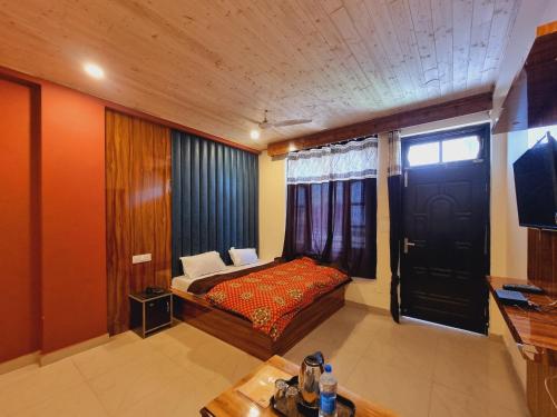 Hotel Twilight Banikhet Dalhousie,,3 star