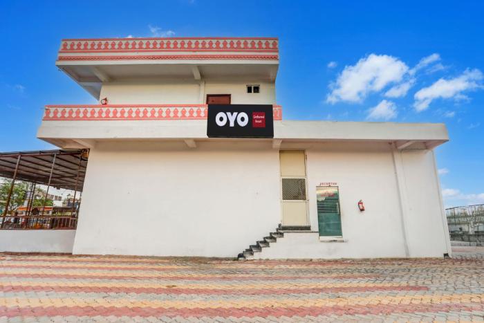 hotel o girdharwal resort