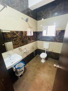 hotel ramdev chikodi