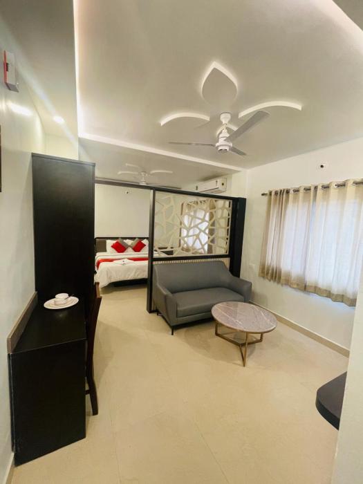 hotel ramdev chikodi