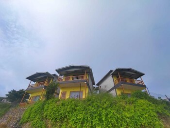hill top eco resort