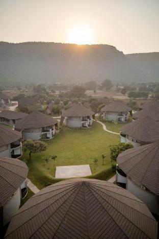 ananta spa and resort ajabgarh