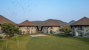 ananta spa and resort ajabgarh
