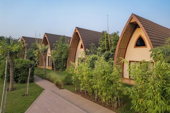 ananta spa and resort ajabgarh