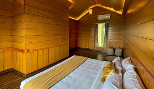 rajmaan singh eco resorts