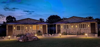 aashiyana luxury cottages