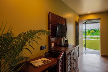 aashiyana luxury cottages