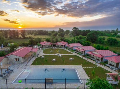 aashiyana luxury cottages