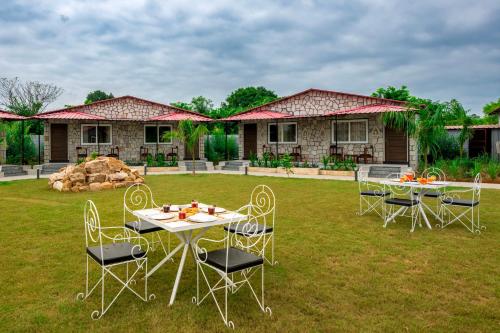 aashiyana luxury cottages