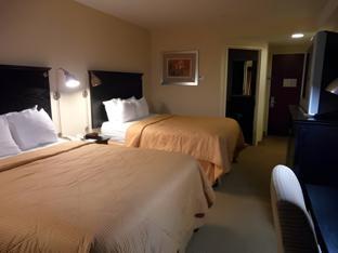 comfort inn and suites laguardia airport