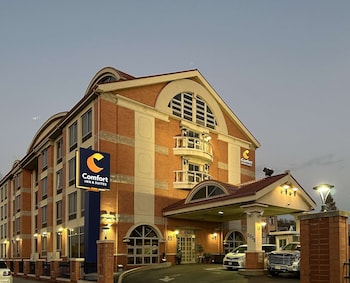 Comfort Inn & Suites Laguardia Airport,In Maspeth (Queens),3 star