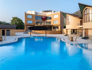 the qualia resort club and brewery