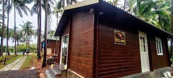 seclude eco cottages