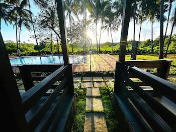 seclude eco cottages