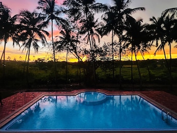 seclude eco cottages