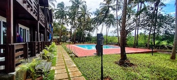 seclude eco cottages