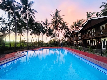 seclude eco cottages