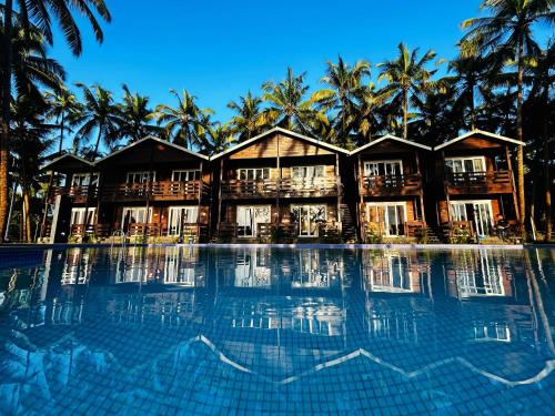 Seclude Eco Cottages,,3 star