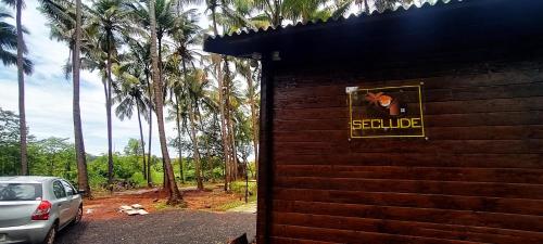 seclude eco cottages