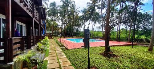 seclude eco cottages