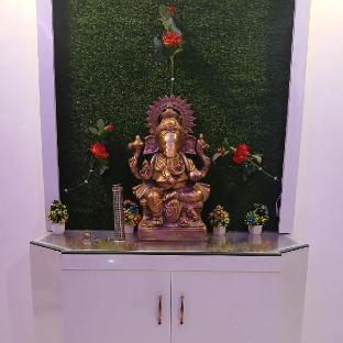 avinis garden and hotel by grb