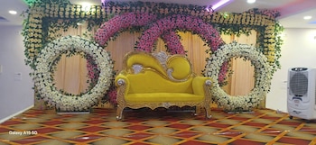 avinis garden and hotel by grb