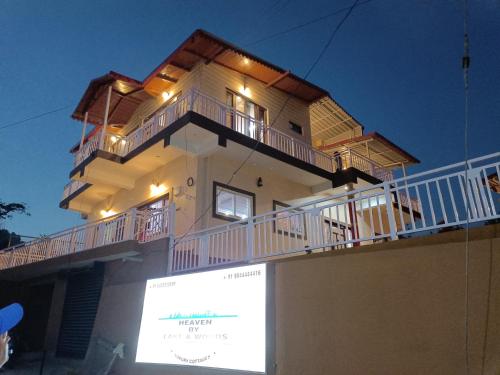 Heaven By Lake & Woods,,3 star