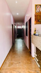 mandu home stay