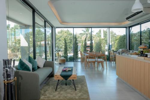 anantara pura resort