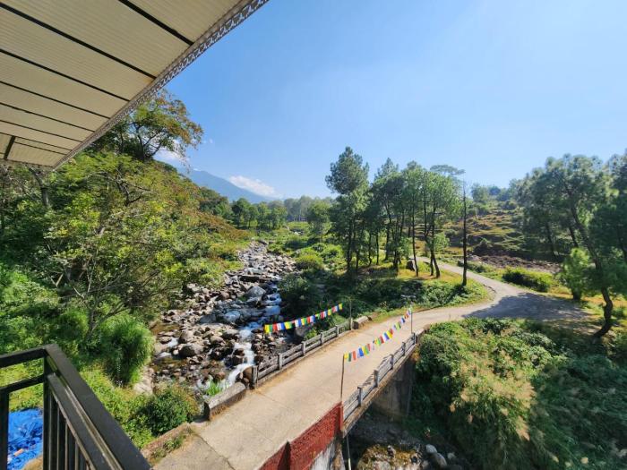 river view villa bir