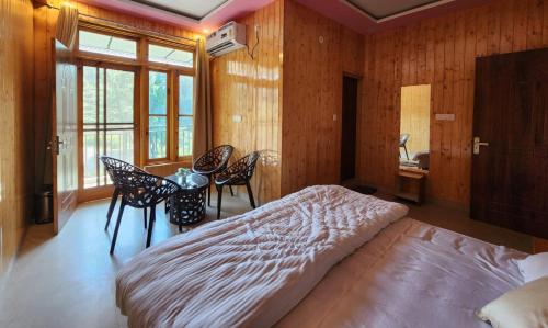 river view villa bir