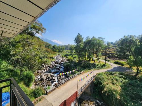 river view villa bir