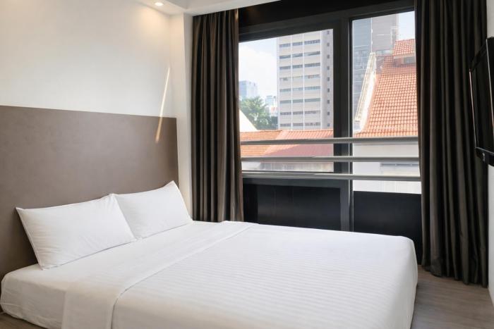 a hotel dickson stay from 9pm to 8am