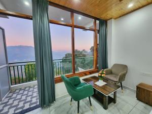 pristine edge kasauli