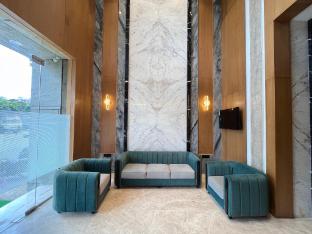 esquire hotel mumbai