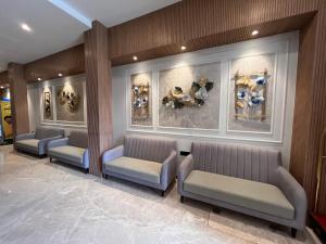 esquire hotel mumbai