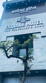 esquire hotel mumbai