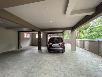 town inn apartments